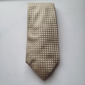 Gianfranco Ferre 100% Silk Geometric Pattern Tie Necktie Beige Tan